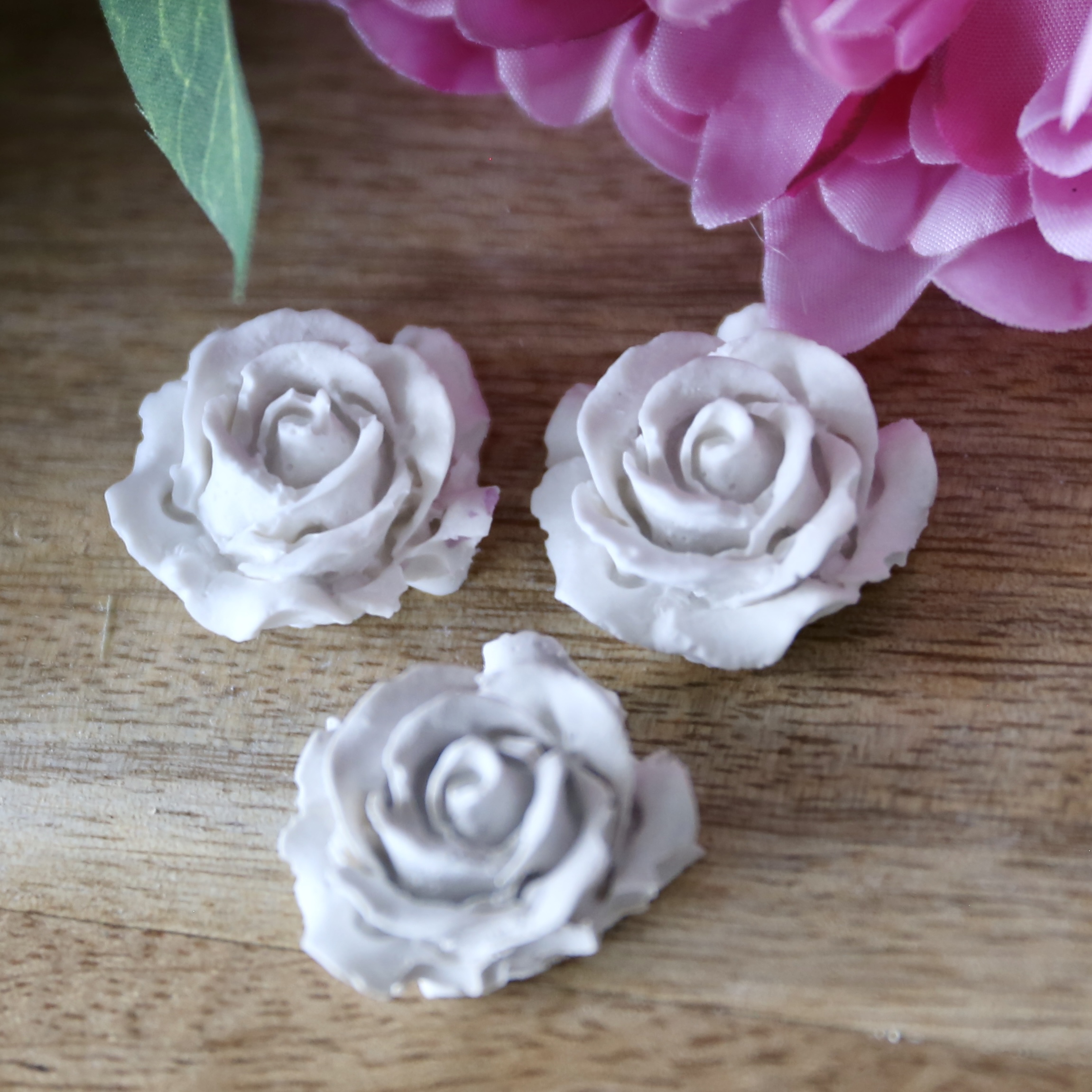 *Silikon-Gießform - Mini Rosenblüten - Filigran - 3er Set* – Bild 4