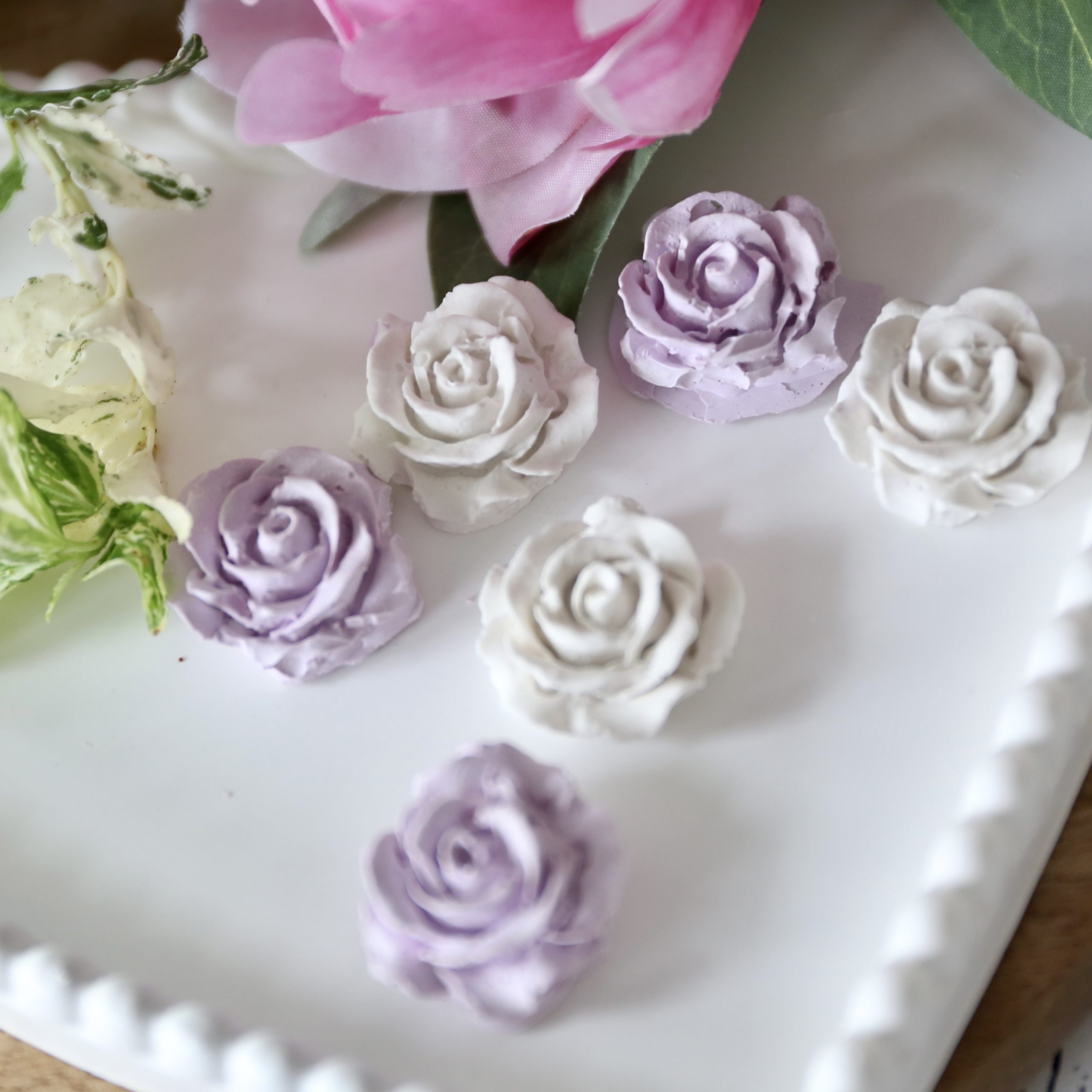 *Silikon-Gießform - Mini Rosenblüten - Filigran - 3er Set* – Bild 7
