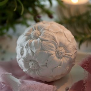Silikon - Gießform - Kleine Zarte Blumenkugel - flache Blüten