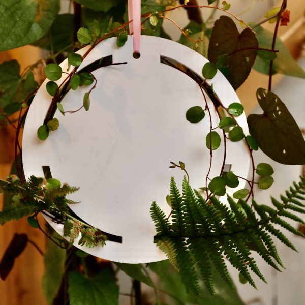 Silikon - Gießform - Dekoring - Anhänger - rund - mit Aussparung für z.B. Lichterkette / Kunstblumen - mit Platz für Rub Ons - wähle aus 3 Optionen – Bild 21