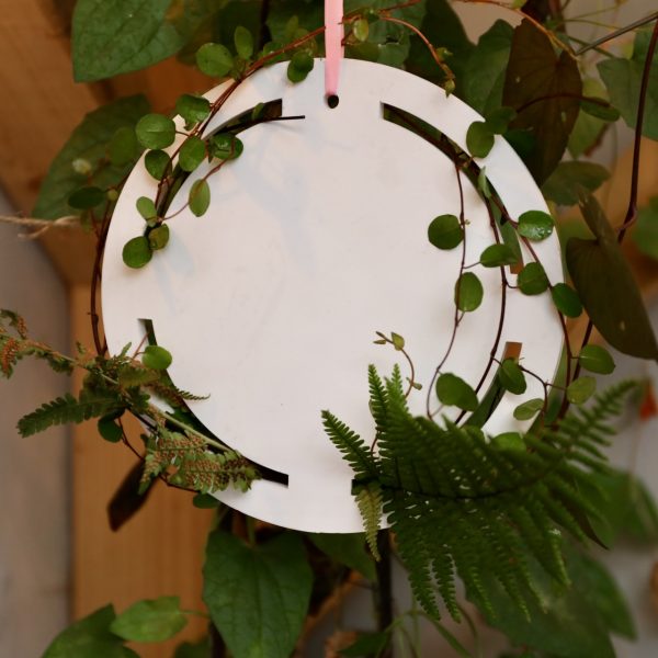 Silikon - Gießform - Dekoring - Anhänger - rund - mit Aussparung für z.B. Lichterkette / Kunstblumen - mit Platz für Rub Ons - wähle aus 3 Optionen – Bild 22