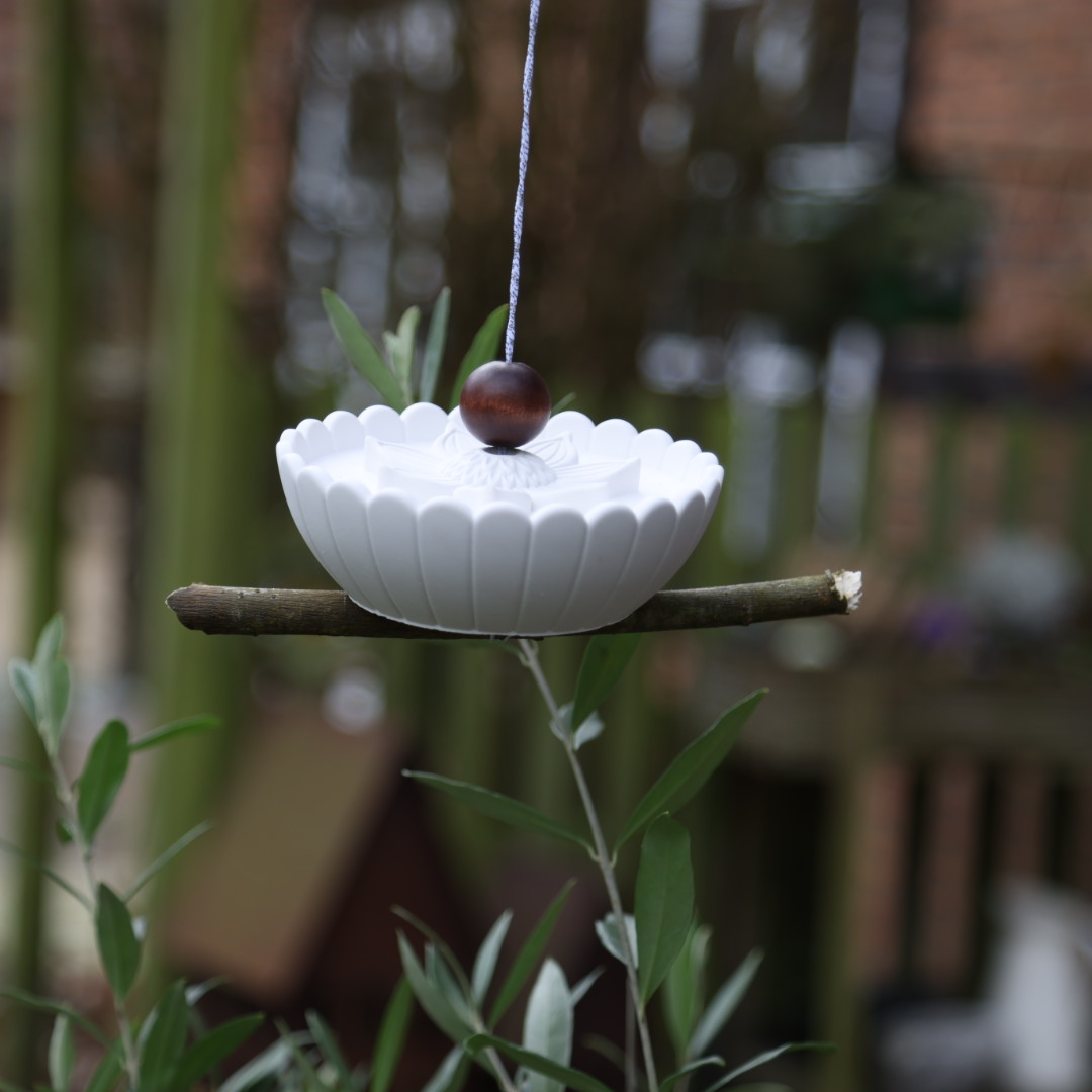 Silikon - Gießform - Futterstation mit Blüte - Vogeltränke - für den Garten – Bild 9