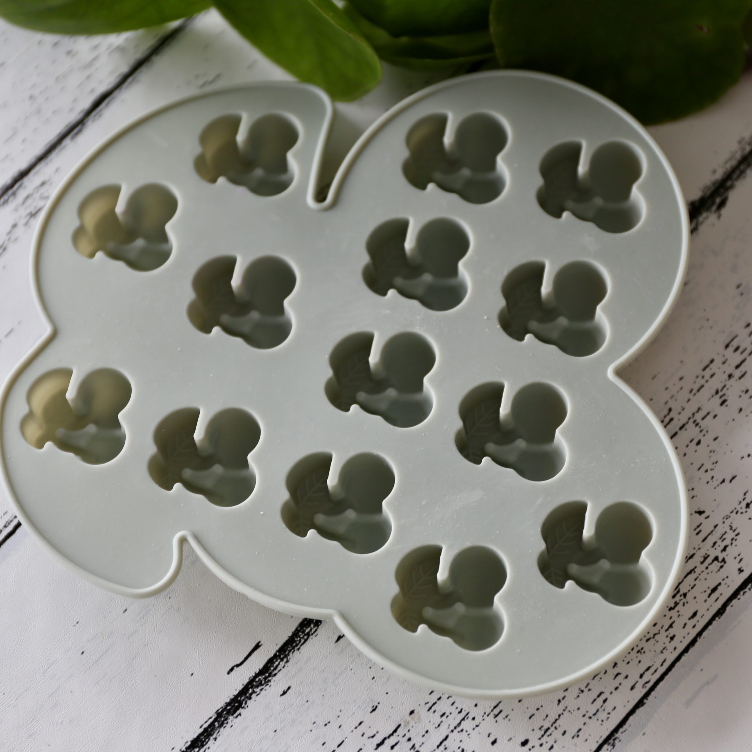 Silikon - Gießform - Matte - Kleine Kirschen - für 14 Stk. – Bild 2