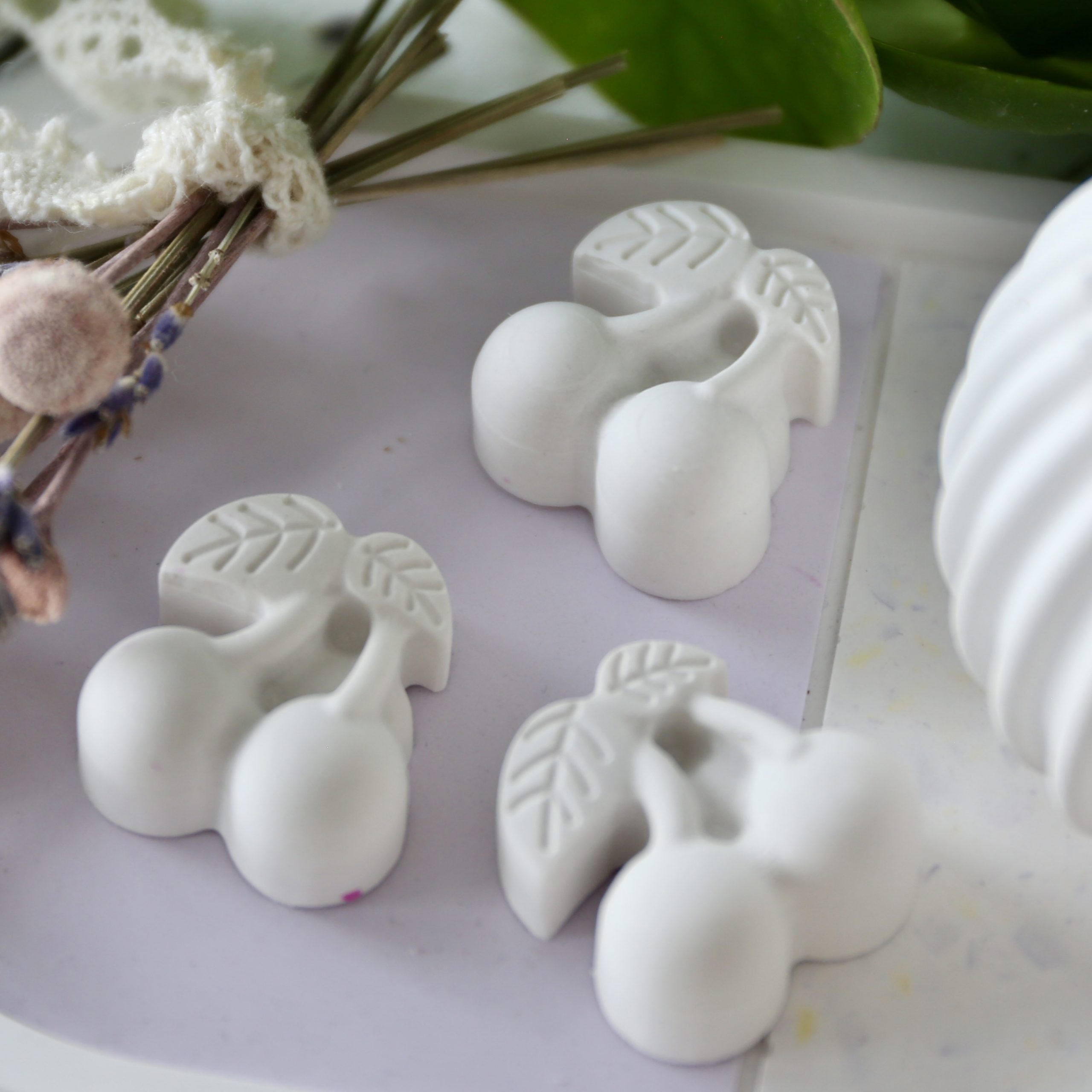 Silikon - Gießform - Matte - Kleine Kirschen - für 14 Stk. – Bild 5