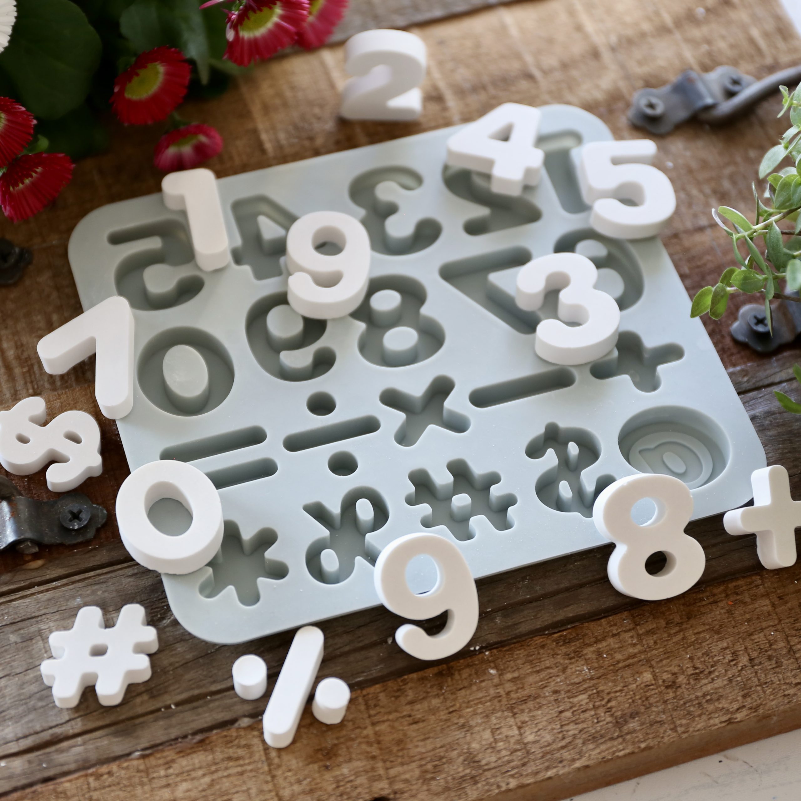 Silikon – Gießform – Matte - Breite Buchstaben / Zahlen und Sonderzeichen - wähle aus 2 Optionen – Bild 3