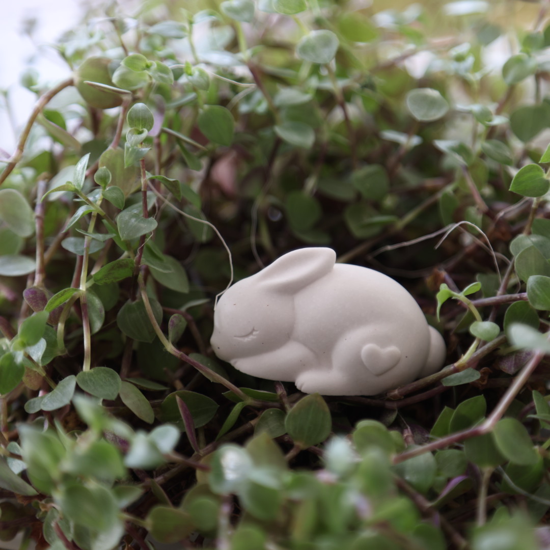 Silikon - Gießform - Müdes Häschen - Dekohase - Osterhase - mit Herz – Bild 4