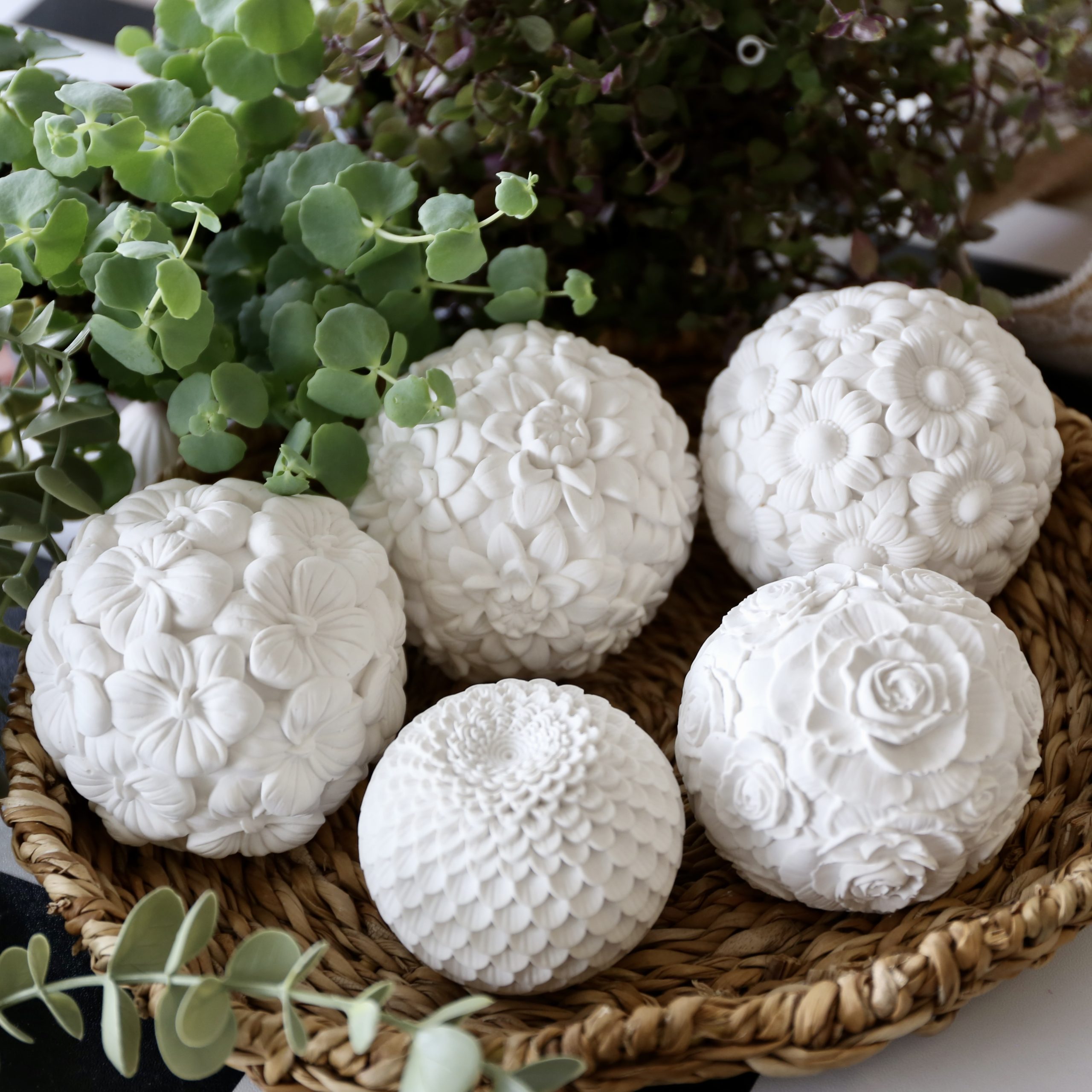 Silikon - Gießform - Wunderschöne Blumenkugel - Blütenkugel - Gartenstecker - wähle auf 5 Optionen