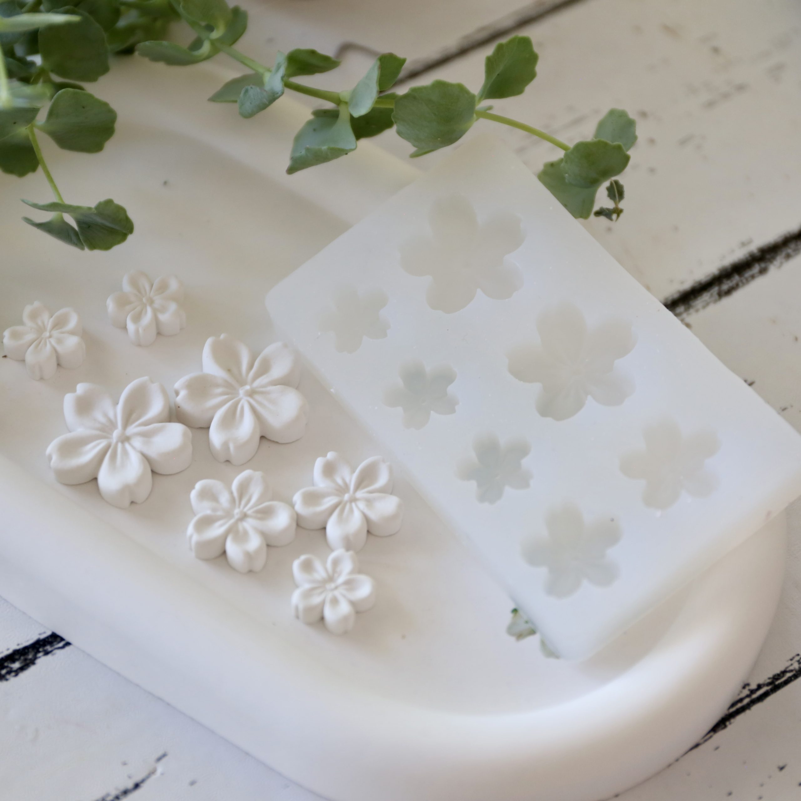 Silikon - Gießform - Silikonmatte - Mini Blüten Mix - flach - zum Applizieren – Bild 7