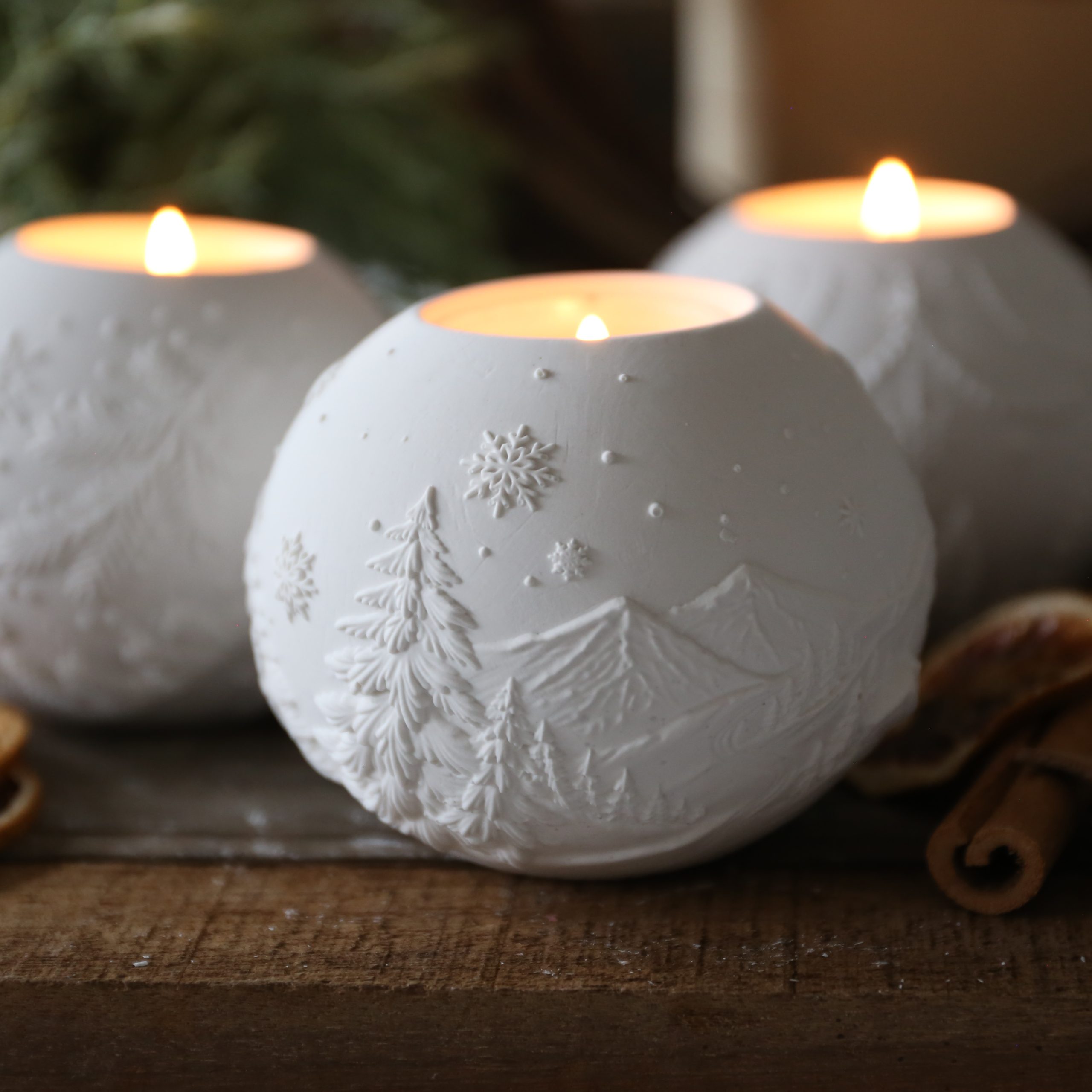 Silikon - Gießform - Weihnachtliche Dekokugel Teelichter - Weihnachtensdeko - wähle aus 3 Varianten – Bild 2
