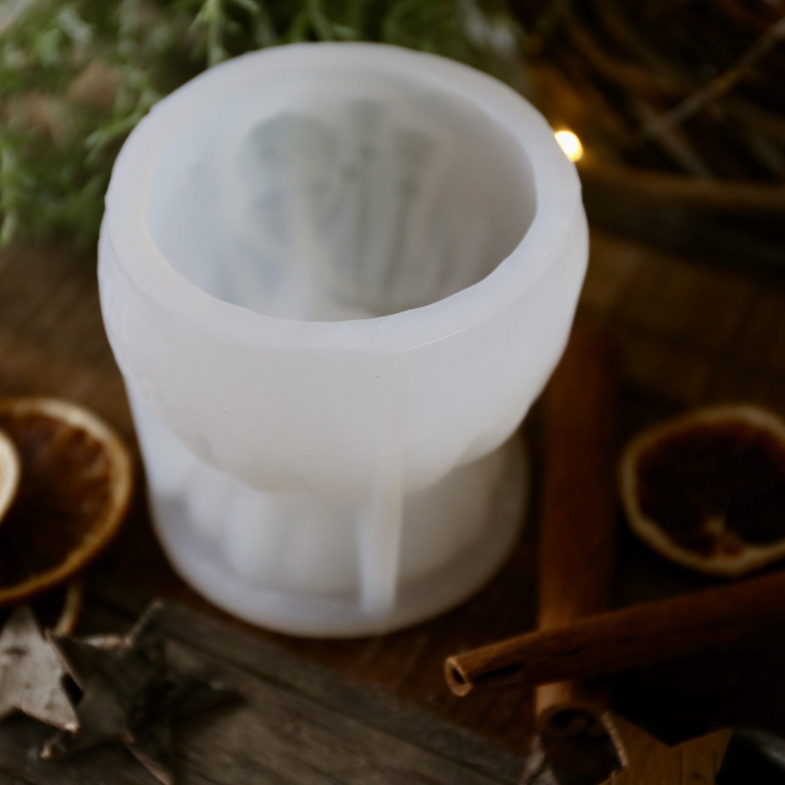 Silikon - Gießform - Geschenkbeutel - Kerzenhalter - Adventsdeko - Weihnachtsdeko - für Stabkerzen – Bild 2